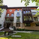 Atmospheric Victus Close To The By Renters * Sopot