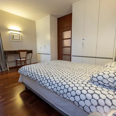Atmospheric Victus Close To The By Renters * Sopot